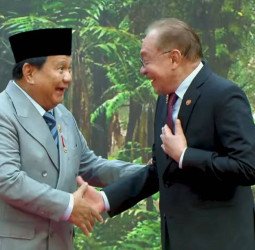 Presiden Prabowo Disambut PM Anwar Ibrahim di KTT ke-47 ASEAN