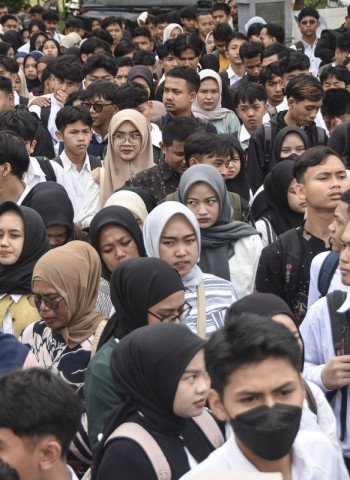 Keluhan Anak Muda dan Sistem yang Tak Adil: Tantangan Generasi Muda di Indonesia