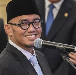 Kementerian Haji Usulkan Pembentukan Embarkasi Haji Yogyakarta: Langkah Strategis untuk Peningkatan Pelayanan