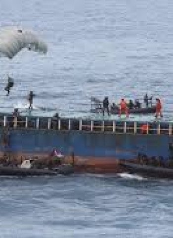 Tragedi di Teluk: Prajurit TNI Gugur Saat Terjun Payung dalam Presidential Inspection