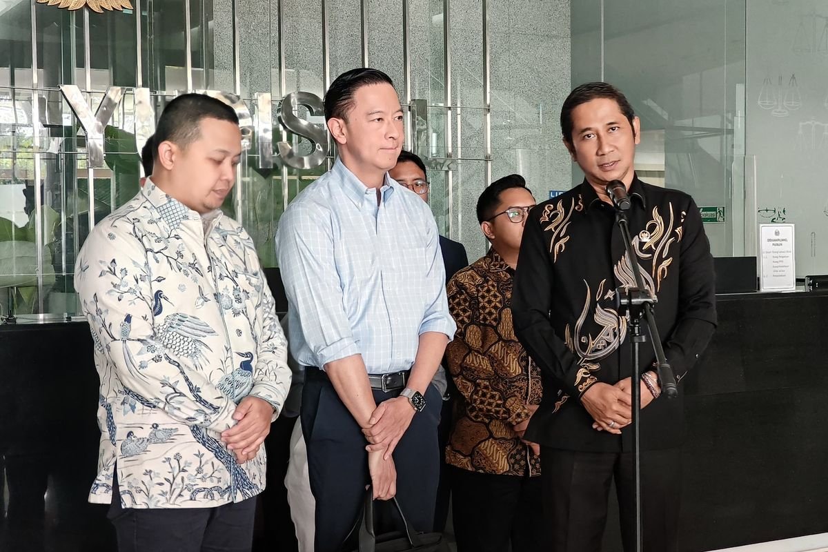 KY Periksa Tom Lembong Selama 2 Jam Terkait Laporan untuk Hakim