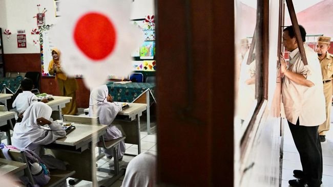 Prabowo Sentil Kritik Terhadap MBG: Kasus Keracunan Dibesar-besarkan