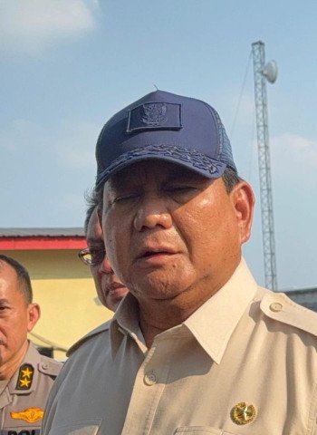 Prabowo Perintahkan Kenaikan Pangkat Luar Biasa untuk Polisi Korban Demo