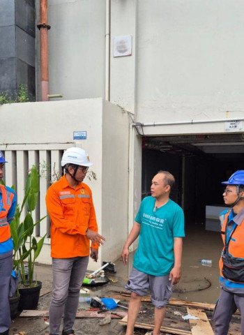 PLN Pulihkan Jaringan Listrik di Bali Pascabencana