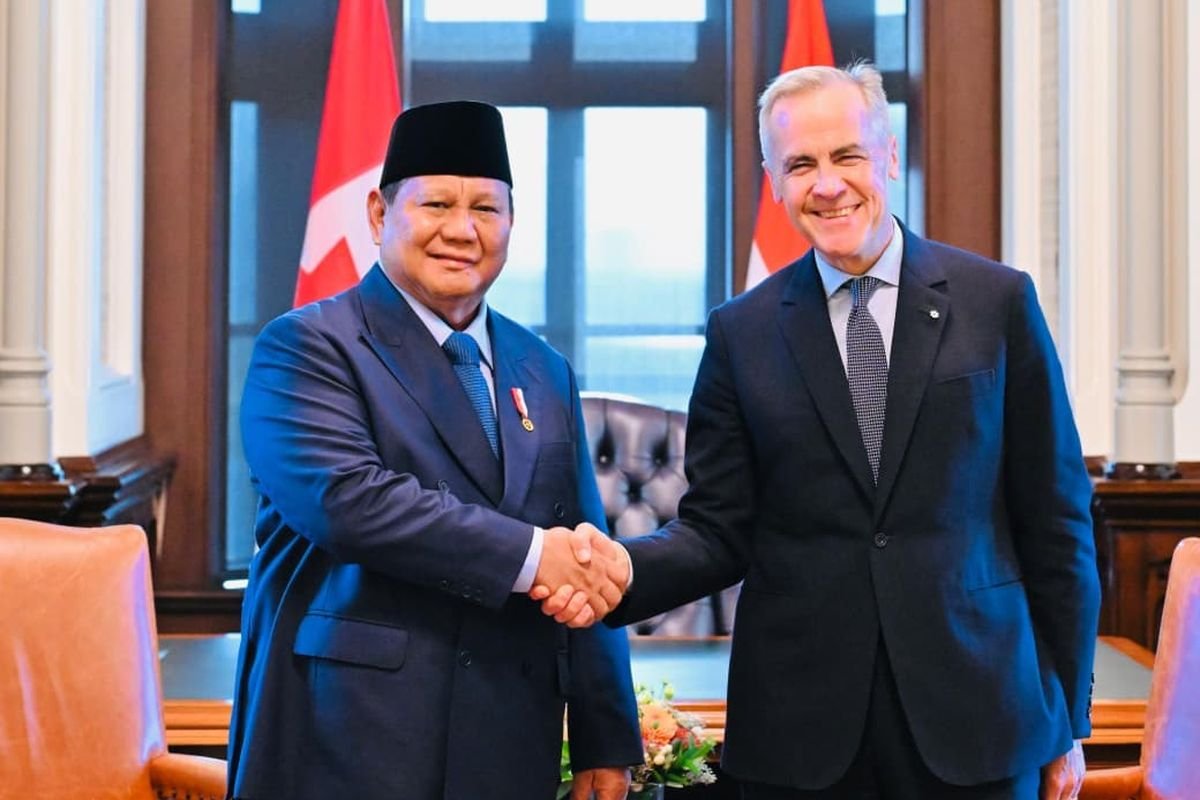 Prabowo Subianto Begadang Pelajari 9000 Halaman Dokumen Perjanjian RI-Kanada