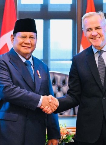 Prabowo Subianto Begadang Pelajari 9000 Halaman Dokumen Perjanjian RI-Kanada