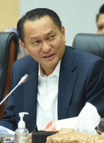 Tak Perlu Panik! DPR Tegaskan Pasokan BBM Aman & SPBU Swasta Dapat Akses dari Pertamina
