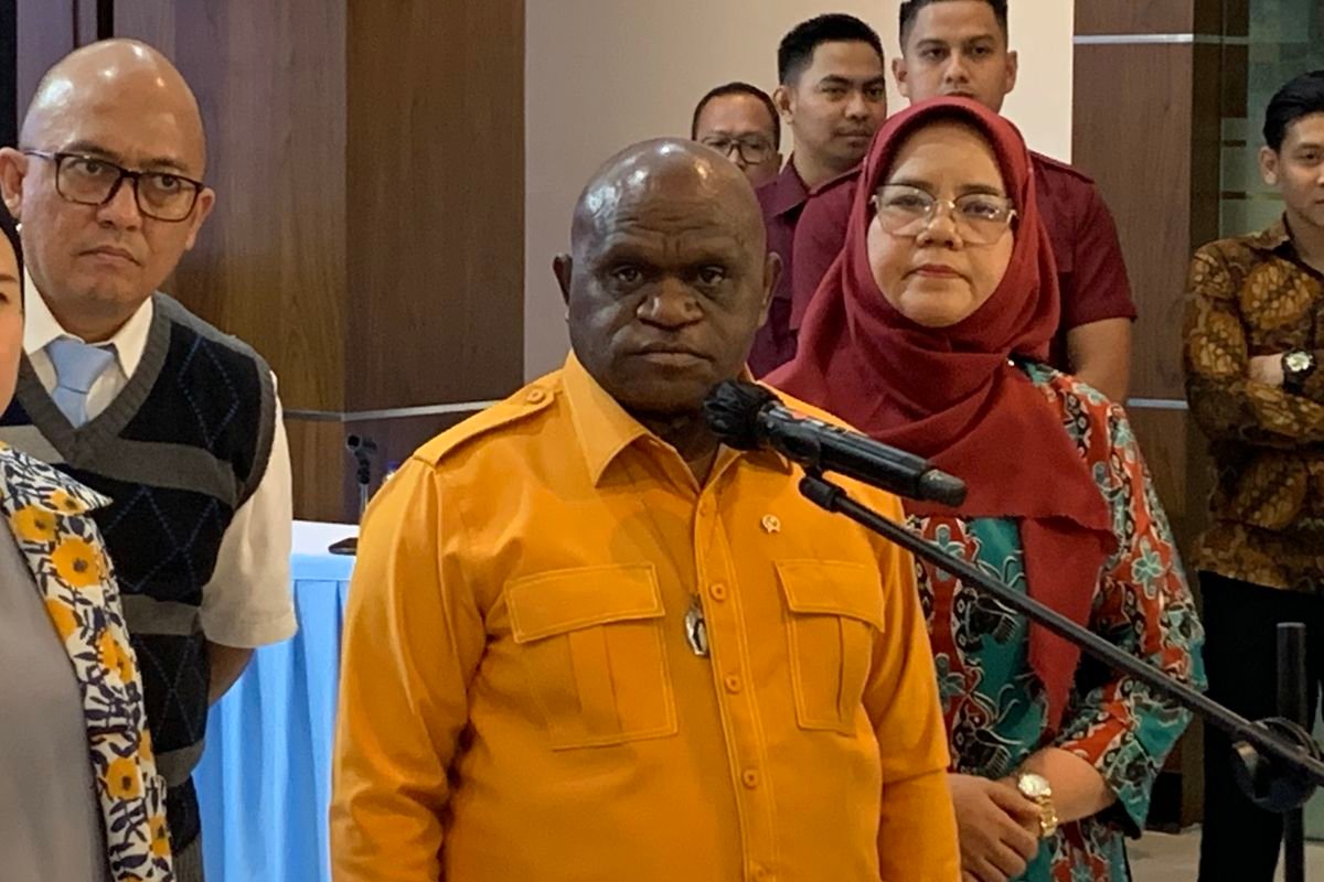 Menteri HAM Natalius Pigai Pastikan Hak Dasar Warga Tetap Terjamin Dalam Penangkapan Demonstran