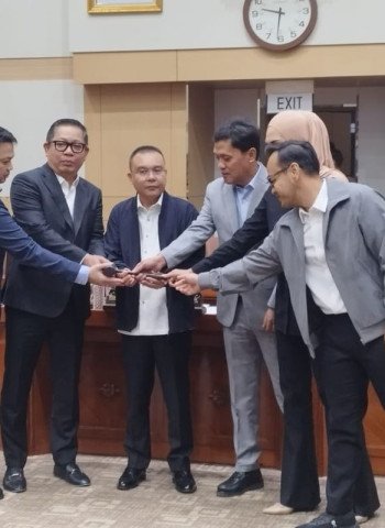 Rusdi Masse Mappassesu Resmi Jabat Wakil Ketua Komisi III DPR RI