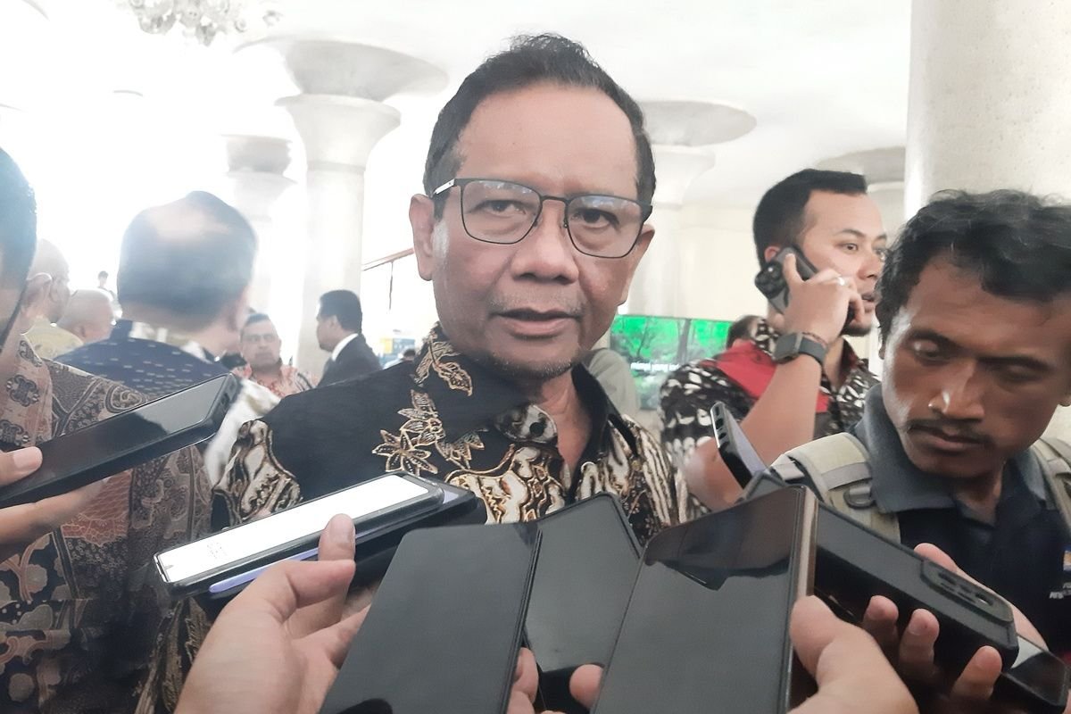 Prabowo Copot Budi Gunawan, Mahfud MD Nilai Ada Pertimbangan Politik