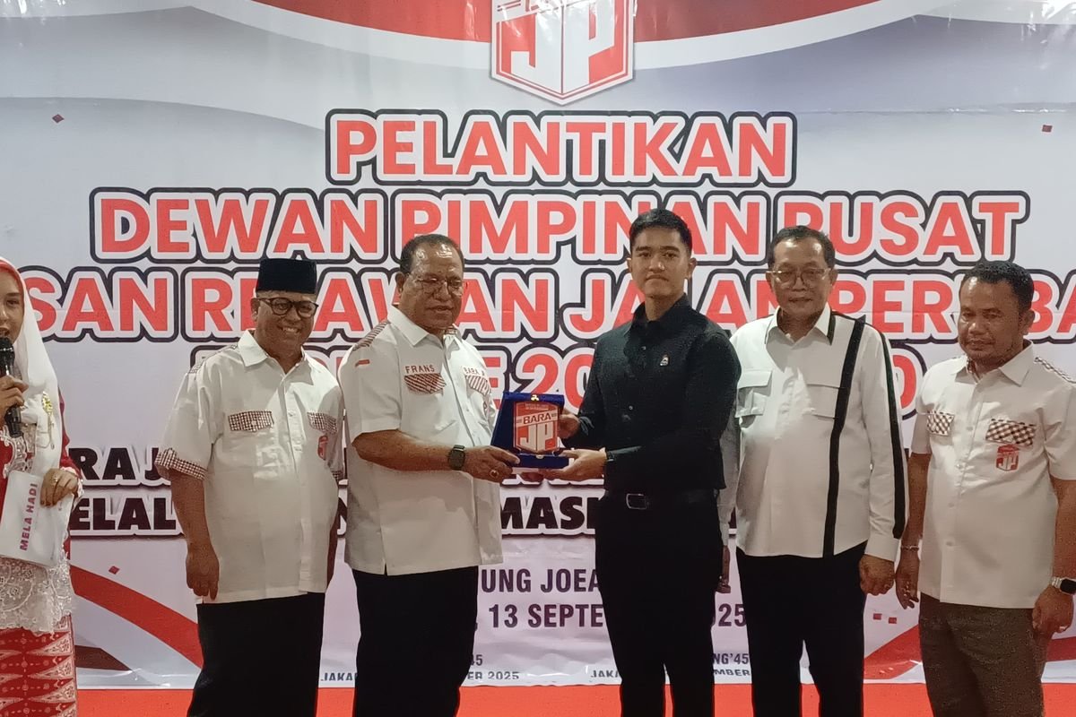 Kaesang Pangarep Hadiri Pelantikan Bara JP Meski Sakit, Tidak Sampaikan Pernyataan