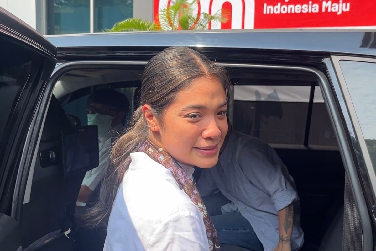 Franka Franklin Jenguk Nadiem Makarim di Rutan Salemba