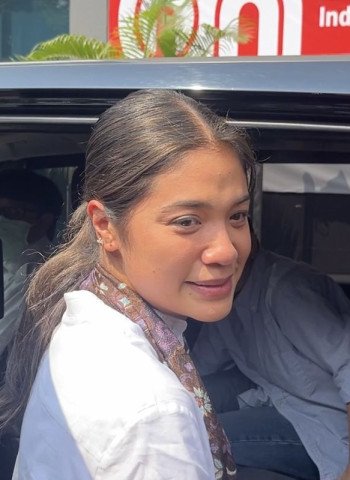 Franka Franklin Jenguk Nadiem Makarim di Rutan Salemba