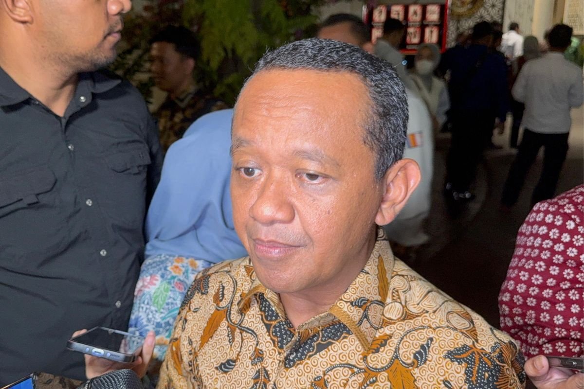 Bahlil Pastikan Adies Kadir Tak Dapat Hak Apapun Usai Dinonaktifkan