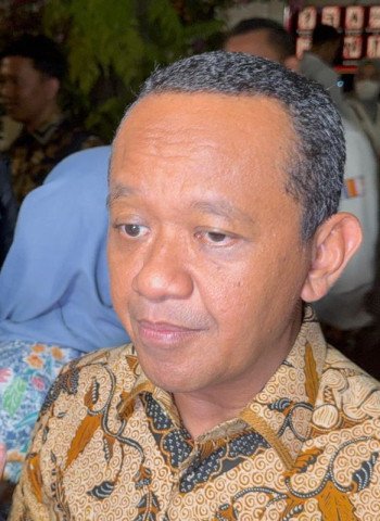 Bahlil Pastikan Adies Kadir Tak Dapat Hak Apapun Usai Dinonaktifkan