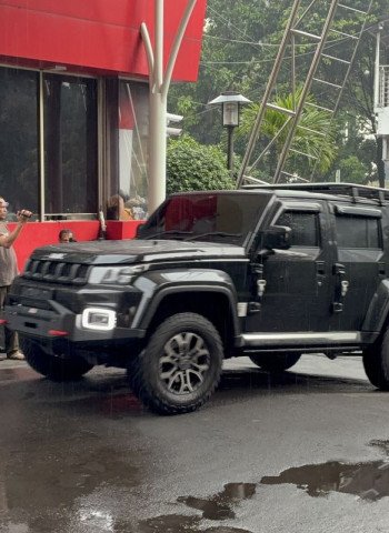 Dua Mobil Mewah Immanuel Ebenezer Disita KPK dalam Kasus Sertifikat K3