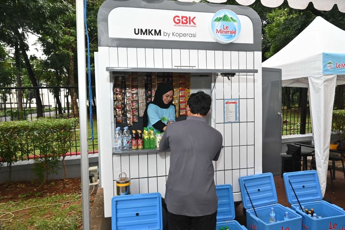 Le Minerale Dukung UMKM di GBK Lewat Program Gerobak Usaha