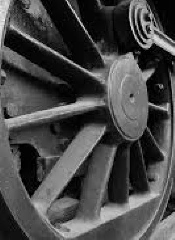 Seorang Wanita Tanpa Identitas Tewas Usai Tertabrak Kereta di Perlintasan Pesing