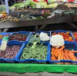 Beban Ekonomi Meningkat di Bulan Ramadhan: Warga Keluhkan Lonjakan Harga Kebutuhan Pokok