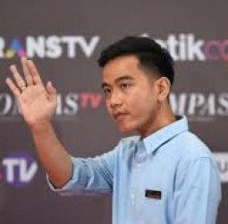 DINAMIKA POLITIK ANTARA GAYA KEPEMIMPINAN JOKOWI DAN LANGKAH POLITIK GIBRAN