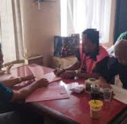 Ketimpangan Hukum: Guru Honorer Terjerat Pidana Rangkap Jabatan, Kontras dengan Praktik Pejabat Elit