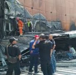 Penampakan Mal di Cibubur yang Terbakar, Bagian Depan Hangus