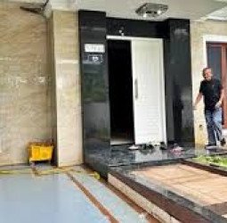 Tragedi Berdarah di Perumahan Elit Bekasi: Suami Tewas dan Istri dalam Kondisi Kritis