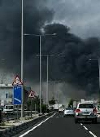 Eskalasi Konflik Timur Tengah: Dua Bangunan Ikonik di Dubai Terdampak Serangan